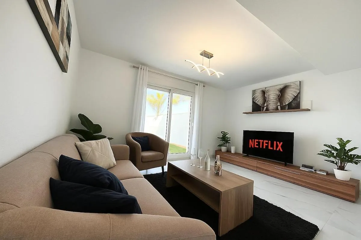 Modern Townhouse With Pool Access Villa Costa Adeje  Costa Adeje (Tenerife)